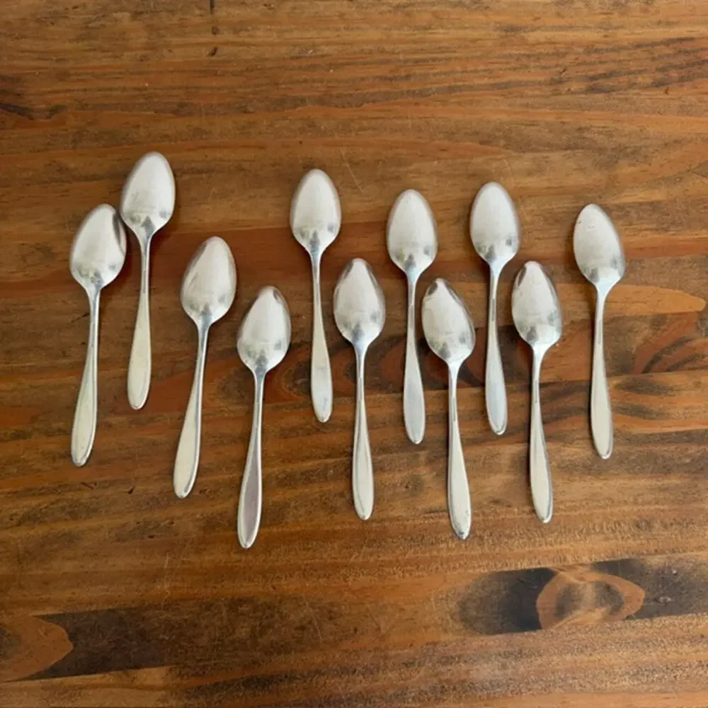 Oneida Community Silverplated Birds of Paradise 1923 Set of 11 Teaspoons